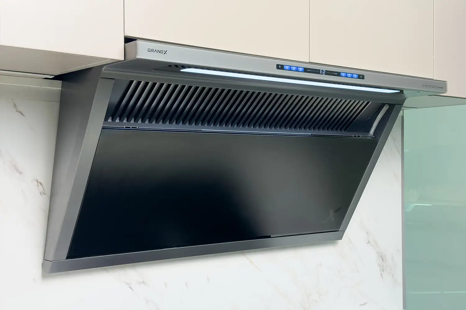 Alternative view of Máy hút mùi GrandX GX H70T88G – Thiết kế kính cong sang trọng, công suất hút mạnh 1150m³/h